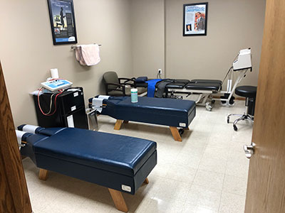 Service room with two adjustment tables